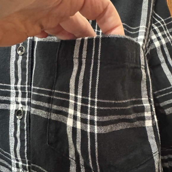 DULUTH TRADING CO Ladies Free Swinging Flannel with Split Tail Size L - Picture 2 of 11